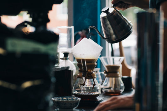 AeroPress : guide complet, recettes et techniques pour un café d'exception